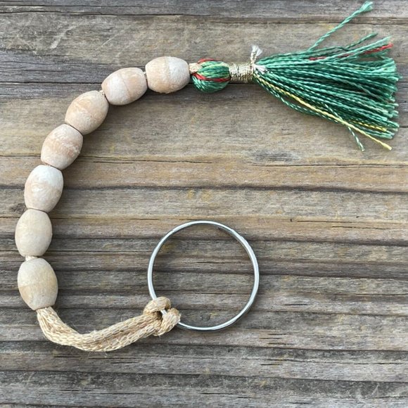 Handmade Keys Holder Real Wood Beads Keychain Key rings - Picture 2 of 5